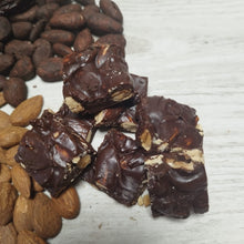 Charger l'image dans la galerie, 🍫 🌰 + 🤎 P’tits Craquants Chocolat noir Amandes Camayos – Sachet 150g